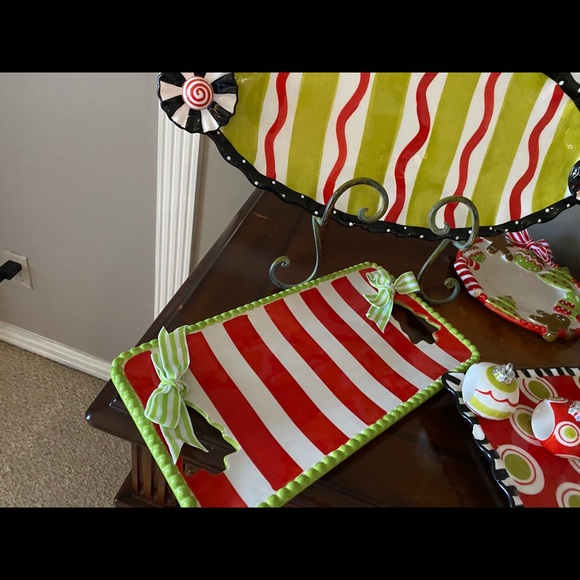 MudPie Red Ruffles pattern - Picture 5 of 6